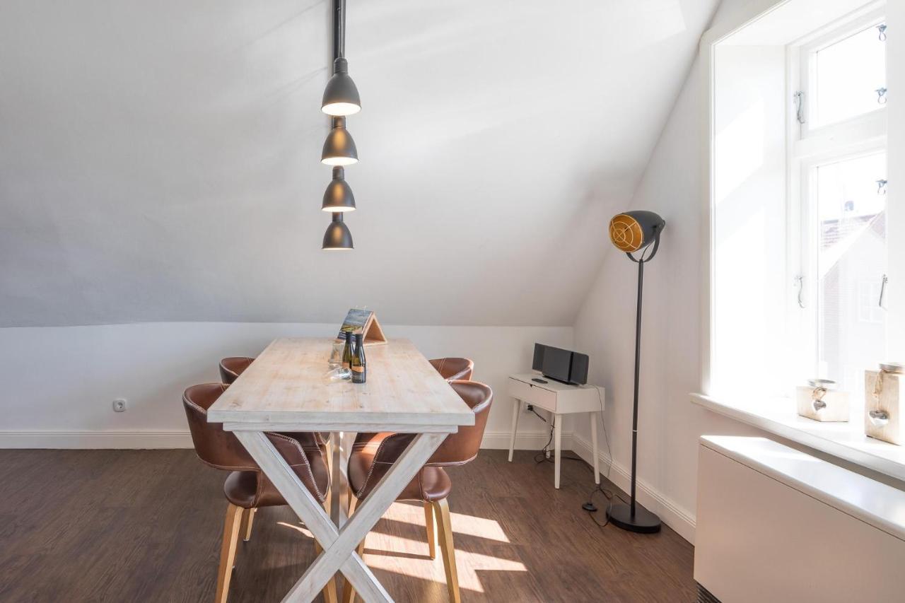 Apartmenthaus Theodor Storm - Unter Sternen Husum  Esterno foto